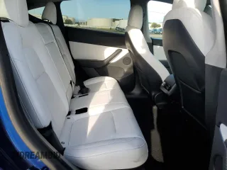2022 Tesla Model Y Long Range with VIN 7SAYGDEE2NF419229, listed as a Copart auction lot 49902165 with 40,369 mi miles and Salvage Title. Bid and sale history available at DreamBid. Image 10.