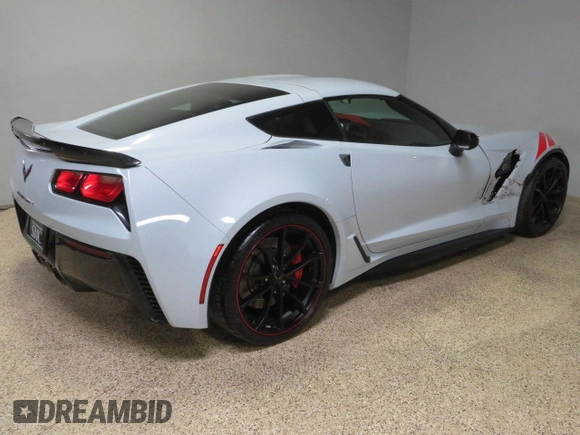 2018 Chevrolet Corvette Grand Sport 2LT with VIN 1G1YX2D74J5103033, listed as a Copart auction lot 80136004 with 22,636 mi miles and Salvage Title. Bid and sale history available at carsss.com. Image 3.
