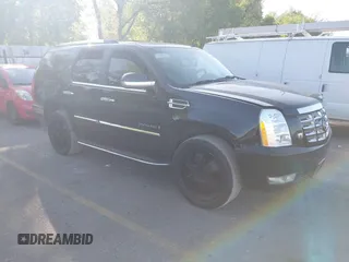 2007 Cadillac Escalade with VIN 1GYFK63807R336093, listed as a IAAI auction lot 42481540 with Not provided miles and . Bid and sale history available at DreamBid. Image 1.