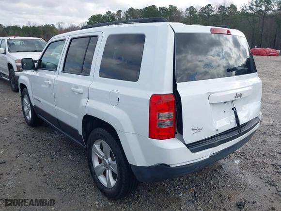 2016 Jeep Patriot Sport with VIN 1C4NJPBA5GD553263, listed as a IAAI auction lot 41806856 with 105,839 mi miles. Bid and sale history available at carsss.com. Image 3.