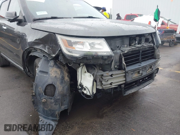 2016 Ford Explorer Limited with VIN 1FM5K8F84GGA27100, listed as a IAAI auction lot 40759591 with 179,703 mi miles. Bid and sale history available at carsss.com. Image 6.