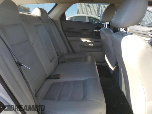 2006 Dodge Magnum R/T z VIN 2D8GV57286H122762, wystawiony jako Copart lot #83399984 z przebiegiem 200 443 mil mil oraz Szkody całkowita. Historia ofert i sprzedaży dostępna na DreamBid. Obrazek 10.