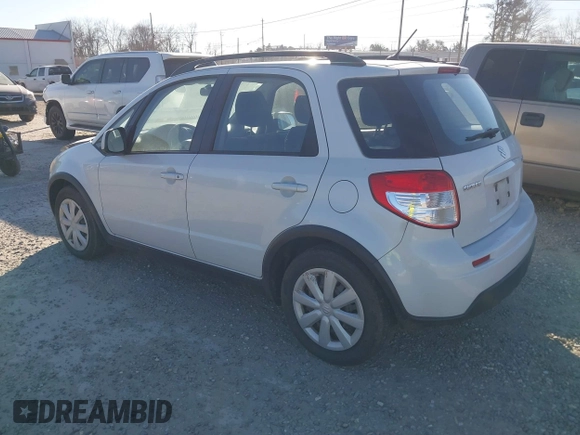 2013 Suzuki SX4 Crossover z VIN JS2YB5A39D6101193, wystawiony jako IAAI lot #41675796 z przebiegiem 87 459 mil mil oraz . Historia ofert i sprzedaży dostępna na DreamBid. Obrazek 3.