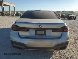 2021 BMW 7 Series 740i z VIN WBA7T2C08MCG07068, wystawiony jako Copart lot #83335054 z przebiegiem Nie podano mil oraz Czysty tytuł • Clean title. Historia ofert i sprzedaży dostępna na DreamBid. Obrazek 6.