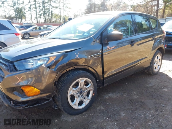 2018 Ford Escape S with VIN 1FMCU0F77JUA84538, listed as a IAAI auction lot 41611602 with 28,284 mi miles and . Bid and sale history available at carsss.com. Image 6.