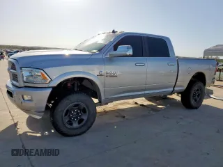 2018 Ram 2500 Laramie z VIN 3C6UR5FL1JG241897, wystawiony jako Copart lot #48211105 z przebiegiem 215 750 mil mil oraz Szkoda całkowita • Salvage title. Historia ofert i sprzedaży dostępna na DreamBid. Obrazek 1.