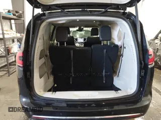 2022 Chrysler Pacifica Touring L with VIN 2C4RC1BG0NR170029, listed as a IAAI auction lot 41890660 with 88,121 mi miles and . Bid and sale history available at DreamBid. Image 17.