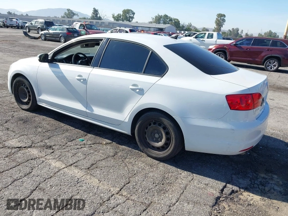 2014 Volkswagen Jetta SE с VIN 3VWD17AJ8EM284395, выставлен на аукционе IAAI как лот 42686750 с пробегом 183 600 миль миль и . История ставок и продаж доступна на DreamBid. Изображение 3.