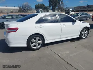 2011 Toyota Camry LE with VIN 4T1BK3EK5BU614516, listed as a IAAI auction lot 41713243 with 287,576 mi miles. Bid and sale history available at carsss.com. Image 4.