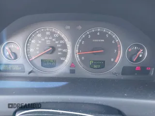 2007 Volvo S60 2.5L Turbo with VIN YV1RS592972626870, listed as a IAAI auction lot 42008311 with 142,461 mi miles. Bid and sale history available at carsss.com. Image 7.