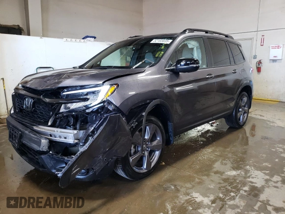2021 Honda Passport Touring with VIN 5FNYF8H98MB012326, listed as a Copart auction lot 52165835 with 21,679 mi miles and Salvage Title. Bid and sale history available at carsss.com. Image 1.