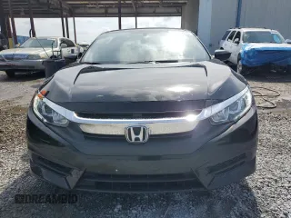 2017 Honda Civic EX z VIN 19XFC2F79HE067295, wystawiony jako Copart lot #54195515 z przebiegiem 59 980 mil mil oraz Szkoda całkowita • Salvage title. Historia ofert i sprzedaży dostępna na DreamBid. Obrazek 5.