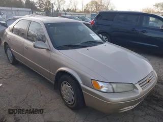 1999 Toyota Camry LE с VIN 4T1BG22K6XU885673, выставлен на аукционе IAAI как лот 41870732 с пробегом 208 968 миль миль и . История ставок и продаж доступна на DreamBid. Изображение 1.