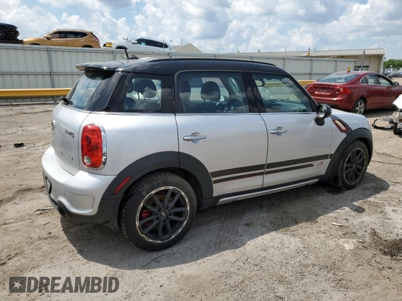 2016 MINI Countryman S with VIN WMWZC5C52GWU20530, listed as a Copart auction lot 62321205 with 100,970 mi miles and Clean title. Bid and sale history available at DreamBid. Image 3.