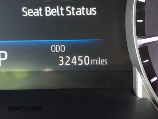 2022 Toyota Highlander XLE with VIN 5TDHZRBH6NS561484, listed as a IAAI auction lot 41938305 with 32,450 mi miles and . Bid and sale history available at DreamBid. Image 7.