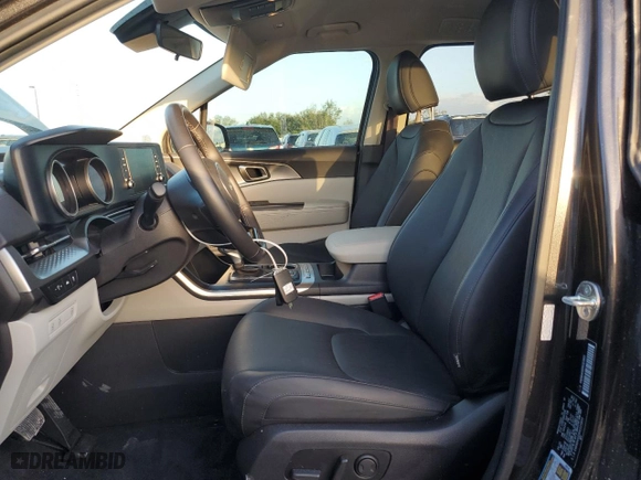 2024 Kia Carnival LX with VIN KNDNB4H30R6325800, listed as a Copart auction lot 76455764 with 8,696 mi miles and Salvage Title. Bid and sale history available at carsss.com. Image 7.