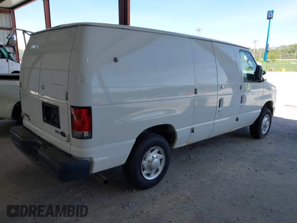 2014 Ford Econoline Cargo Commercial with VIN 1FTNE1EL7EDB06431, listed as a IAAI auction lot 42028232 with 175,707 mi miles. Bid and sale history available at carsss.com. Image 4.