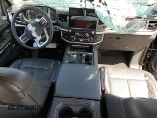 2024 Ford Expedition XLT with VIN 1FMJU1H84REA66331, listed as a Copart auction lot 72781514 with 0 mi miles and Salvage Title. Bid and sale history available at carsss.com. Image 8.