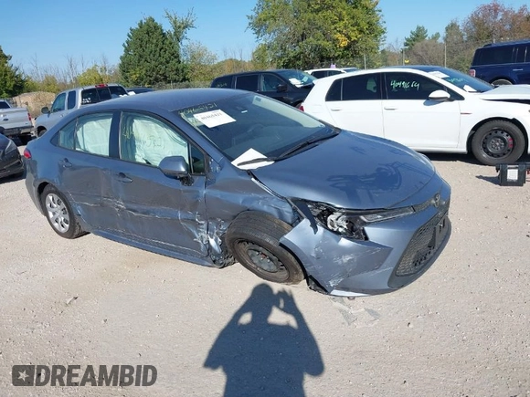 2022 Toyota Corolla LE with VIN JTDEPMAE1NJ200552, listed as a IAAI auction lot 40465421 with 62,929 mi miles. Bid and sale history available at carsss.com. Image 1.