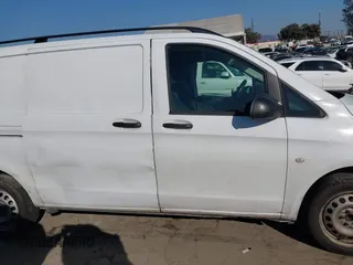 2016 Mercedes-Benz Metris Cargo z VIN WD3PG2EA1G3100067, wystawiony jako IAAI lot #41637257 z przebiegiem 571 601 mil mil oraz . Historia ofert i sprzedaży dostępna na DreamBid. Obrazek 13.