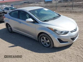 2015 Hyundai Elantra SE z VIN 5NPDH4AE3FH547495, wystawiony jako IAAI lot #41796791 z przebiegiem 24 035 mil mil oraz . Historia ofert i sprzedaży dostępna na DreamBid. Obrazek 1.
