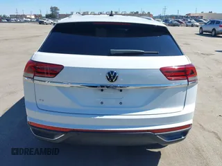 2020 Volkswagen Atlas with VIN 1V2YC2CA4LC205011, listed as a IAAI auction lot 42233807 with 39,084 mi miles and . Bid and sale history available at DreamBid. Image 16.