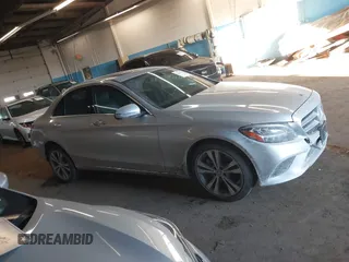 2021 Mercedes-Benz C 300 z VIN W1KWF8EB6MR646927, wystawiony jako IAAI lot #41645450 z przebiegiem 53 464 mil mil oraz . Historia ofert i sprzedaży dostępna na DreamBid. Obrazek 13.