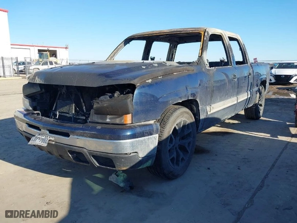 2006 Chevrolet Silverado 1500 LT1 with VIN 2GCEC13T261247672, listed as a IAAI auction lot 41654502 with 1 mi miles. Bid and sale history available at carsss.com. Image 2.