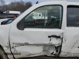 2007 Chevrolet Silverado 1500 LT w/1LT with VIN 2GCEC19C571585382, listed as a Copart auction lot 43993305 with 0 mi miles and Salvage Title. Bid and sale history available at carsss.com. Image 7.