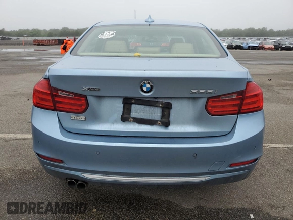 2014 BMW 3 Series 328i xDrive z VIN WBA3B5C58EP542888, wystawiony jako Copart lot #59136015 z przebiegiem 77 954 mil mil oraz Szkoda całkowita • Salvage title. Historia ofert i sprzedaży dostępna na DreamBid. Obrazek 6.