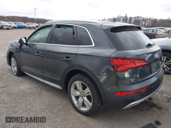 2018 Audi Q5 Premium Plus with VIN WA1BNAFY6J2107924, listed as a IAAI auction lot 41883285 with 110,000 mi miles. Bid and sale history available at carsss.com. Image 3.
