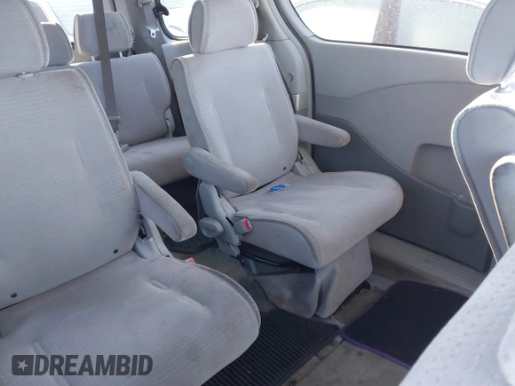2005 Nissan Quest SE with VIN 5N1BV28UX5N114655, listed as a IAAI auction lot 41587275 with 168,258 mi miles. Bid and sale history available at carsss.com. Image 8.
