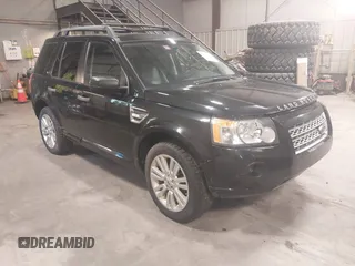2010 Land Rover LR2 HSE z VIN SALFT2BN8AH185156, wystawiony jako IAAI lot #42581108 z przebiegiem 191 881 mil mil oraz . Historia ofert i sprzedaży dostępna na DreamBid. Obrazek 1.