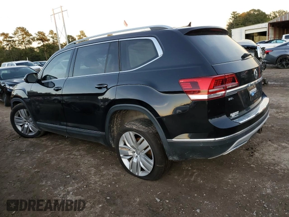 2018 Volkswagen Atlas SEL Premium with VIN 1V2NR2CAXJC573725, listed as a Copart auction lot 81723714 with 97,157 mi miles and Salvage title. Bid and sale history available at DreamBid. Image 2.