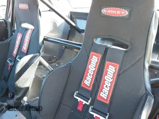 1992 Nissan 240SX z VIN JN1MS34P9NW100593, wystawiony jako IAAI lot #40867667 z przebiegiem Nie podano mil oraz . Historia ofert i sprzedaży dostępna na DreamBid. Obrazek 8.