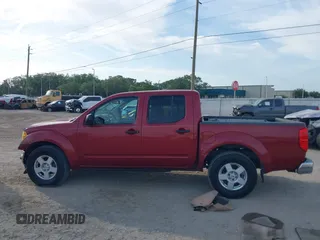 2007 Nissan Frontier SE z VIN 1N6AD07UX7C418640, wystawiony jako IAAI lot #42074654 z przebiegiem 302 031 mil mil oraz . Historia ofert i sprzedaży dostępna na DreamBid. Obrazek 14.