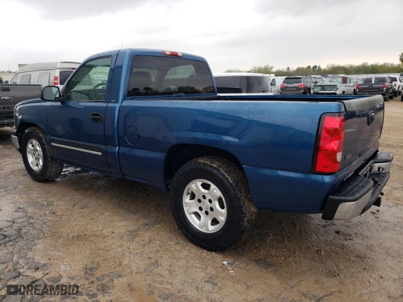 2003 Chevrolet Silverado 1500 with VIN 1GCEC14X33Z295122, listed as a Copart auction lot 43054455 with 210,293 mi miles and Clean Title. Bid and sale history available at carsss.com. Image 2.