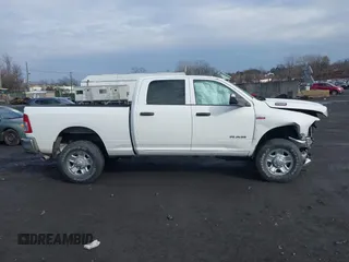 2022 Ram 2500 Tradesman with VIN 3C6UR5CJ2NG441695, listed as a IAAI auction lot 41660235 with 2,630 mi miles. Bid and sale history available at carsss.com. Image 13.