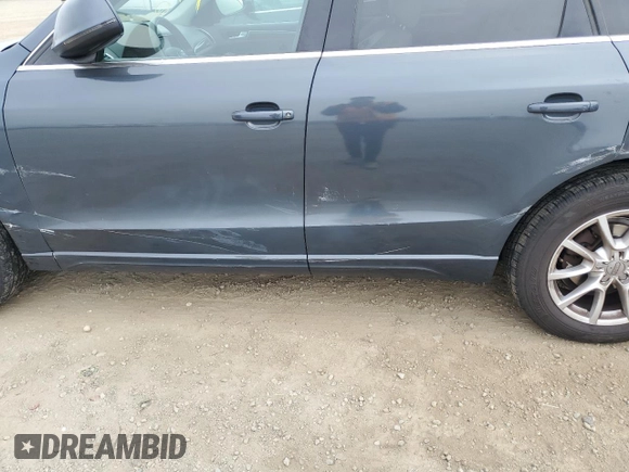 2010 Audi Q5 Premium Plus с VIN WA1LKAFP7AA074328, выставлен на аукционе Copart как лот 55365415 с пробегом 153 680 миль миль и Списание • Salvage title. История ставок и продаж доступна на DreamBid. Изображение 13.