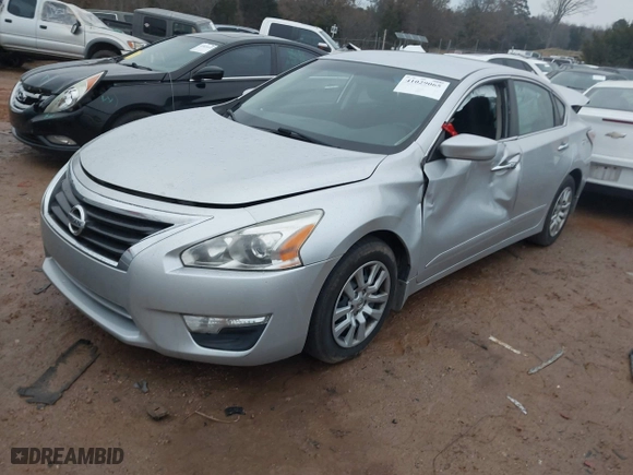 2015 Nissan Altima 2.5 S with VIN 1N4AL3AP4FC139456, listed as a IAAI auction lot 41029065 with 115,964 mi miles. Bid and sale history available at carsss.com. Image 17.
