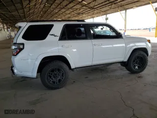2019 Toyota 4Runner SR5 with VIN JTEBU5JR9K5670378, listed as a Copart auction lot 43550035 with 93,744 mi miles and Salvage Title. Bid and sale history available at carsss.com. Image 3.