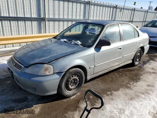 2000 Honda Civic VP with VIN 2HGEJ6617YH605468, listed as a Copart auction lot 87885955 with 243,779 mi miles and Salvage Title. Bid and sale history available at carsss.com. Image 1.