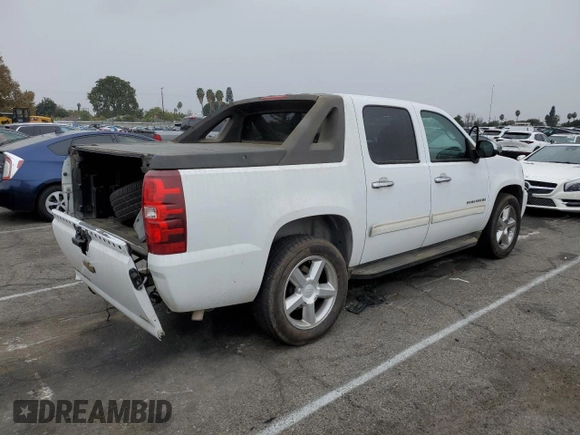 2010 Chevrolet Avalanche with VIN 3GNNCEE04AG153259, listed as a Copart auction lot 86007974 with 175,836 mi miles and Salvage Title. Bid and sale history available at DreamBid. Image 3.