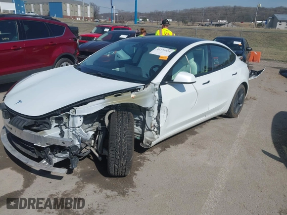 2021 Tesla Model 3 Long Range z VIN 5YJ3E1EB0MF860289, wystawiony jako IAAI lot #41771854 z przebiegiem 190 892 mil mil oraz . Historia ofert i sprzedaży dostępna na DreamBid. Obrazek 20.