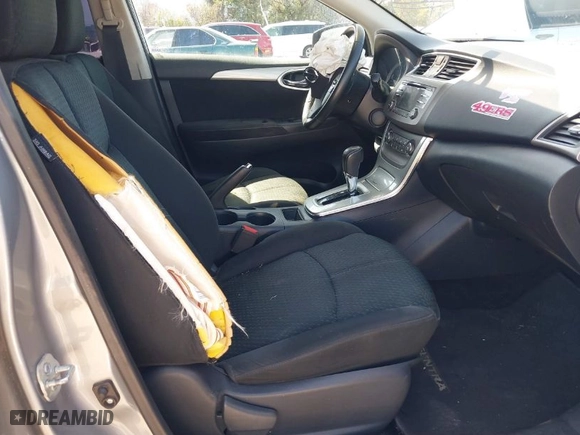 2014 Nissan Sentra SV with VIN 3N1AB7AP3EY319492, listed as a IAAI auction lot 34986534 with 79,209 mi miles. Bid and sale history available at carsss.com. Image 5.