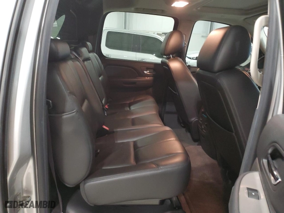 2010 Chevrolet Avalanche LT with VIN 3GNVKFE0XAG103183, listed as a Copart auction lot 79207464 with 96,494 mi miles and Salvage Title. Bid and sale history available at carsss.com. Image 10.