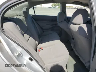 2010 Honda Civic DX-VP z VIN 19XFA1F32AE080022, wystawiony jako Copart lot #57983445 z przebiegiem 154 065 mil mil oraz Szkoda całkowita • Salvage title. Historia ofert i sprzedaży dostępna na DreamBid. Obrazek 10.