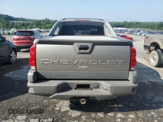 2002 Chevrolet Avalanche with VIN 3GNEC13T12G344922, listed as a Copart auction lot 62425105 with 190,781 mi miles and Clean title. Bid and sale history available at DreamBid. Image 6.