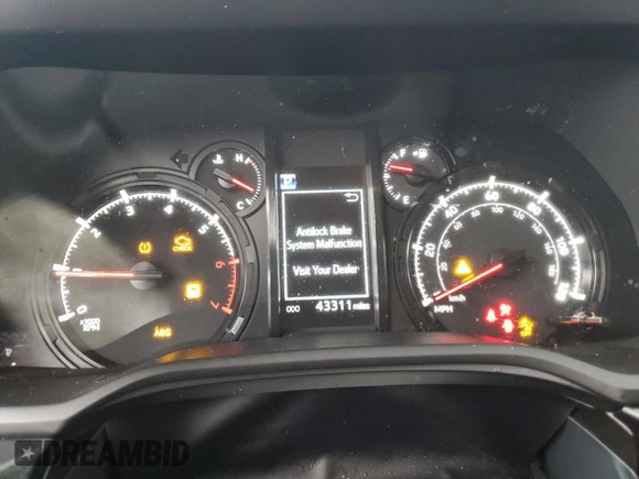 2022 Toyota 4Runner SR5 with VIN JTEMU5JR4N6019845, listed as a Copart auction lot 51411635 with 43,311 mi miles and Salvage title. Bid and sale history available at DreamBid. Image 9.