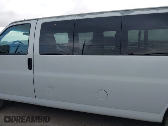 2011 Chevrolet Express Passenger 1LT with VIN 1GAZG1FG5B1149331, listed as a IAAI auction lot 42550417 with 132,390 mi miles and . Bid and sale history available at DreamBid. Image 14.